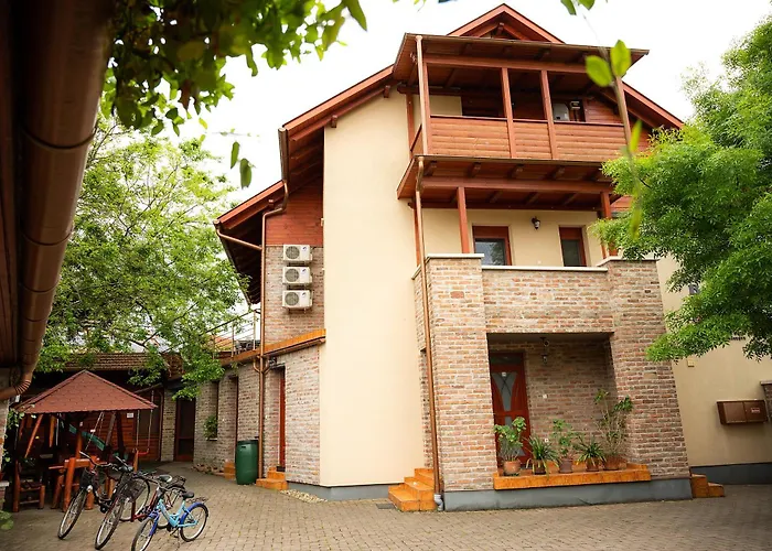 Babilon Szallas De Luxe Apartament Gyula