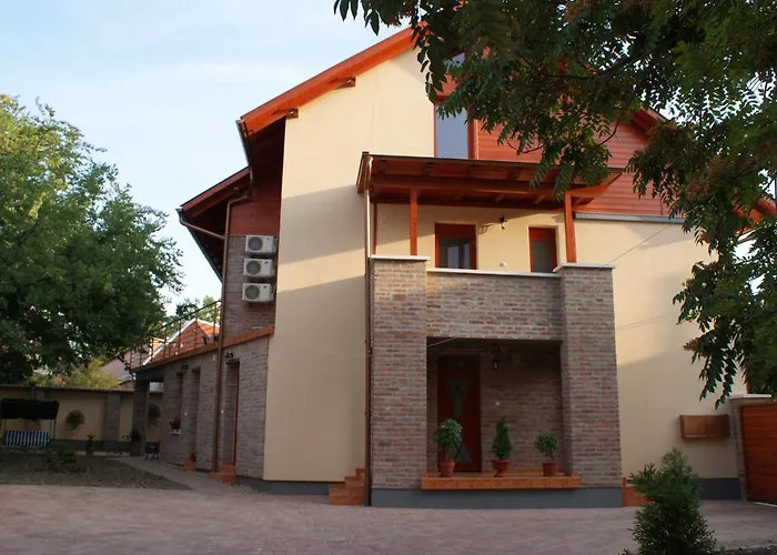 Babilon Szallas De Luxe
