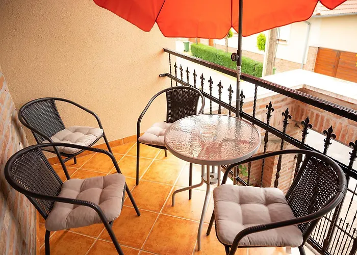 Apartament Babilon Szallas De Luxe *